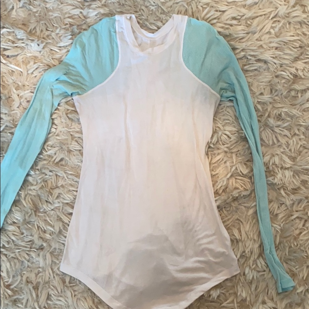 Long sleeve lululemon. Size 4